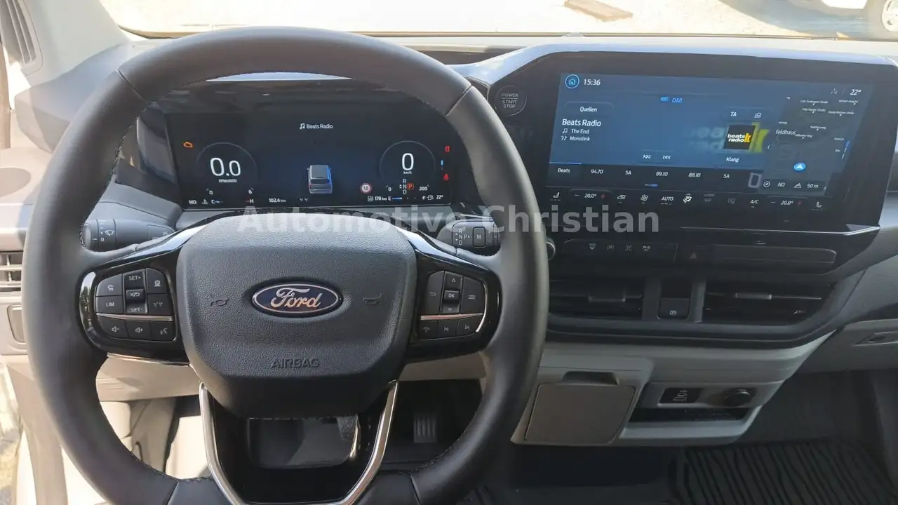 Ford Transit 9