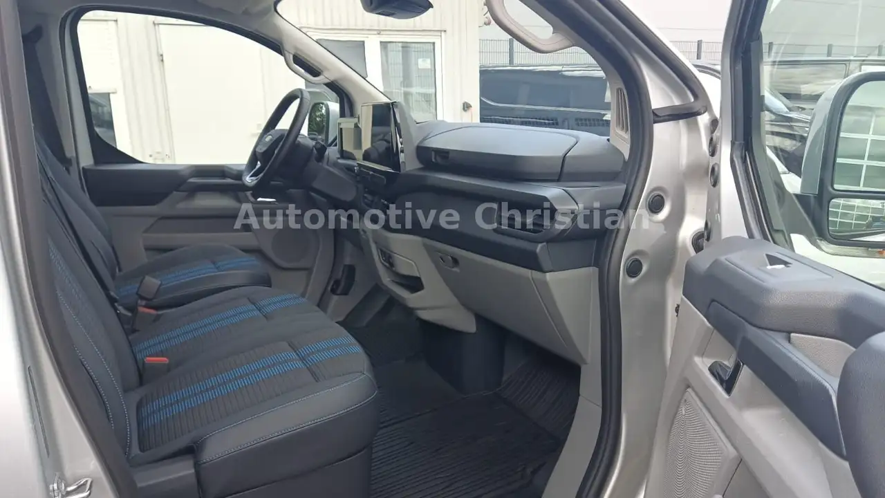 Ford Transit 11