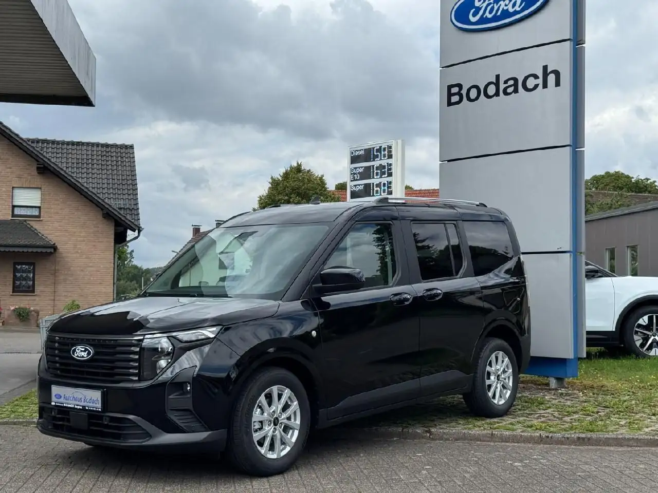 Ford Tourneo 2
