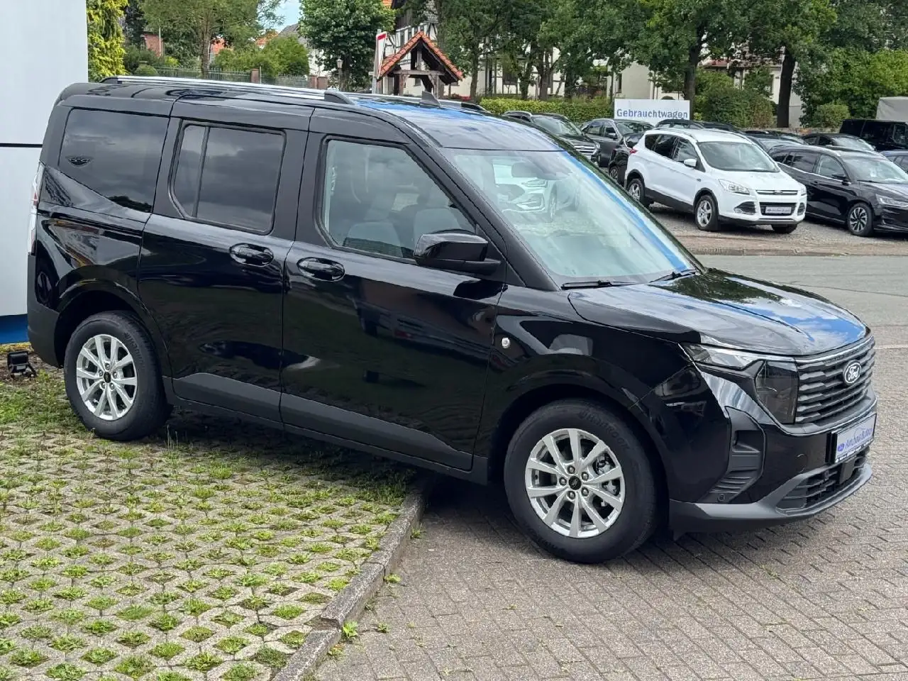 Ford Tourneo 4