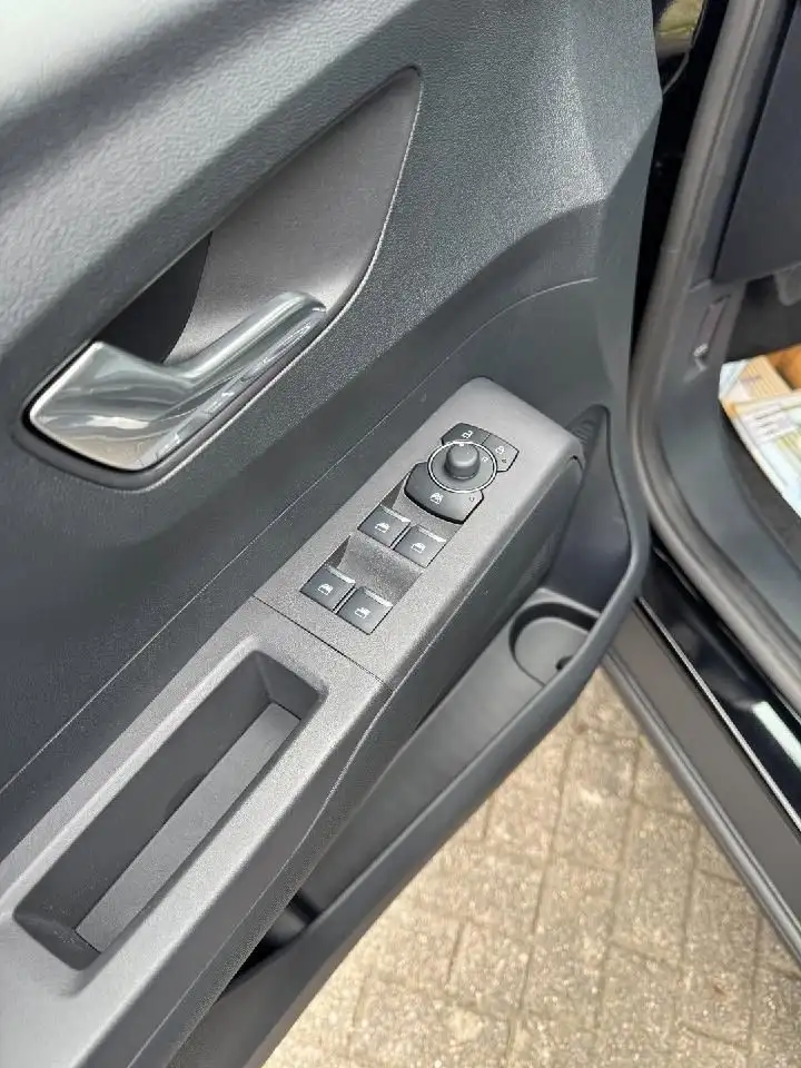Ford Tourneo 12