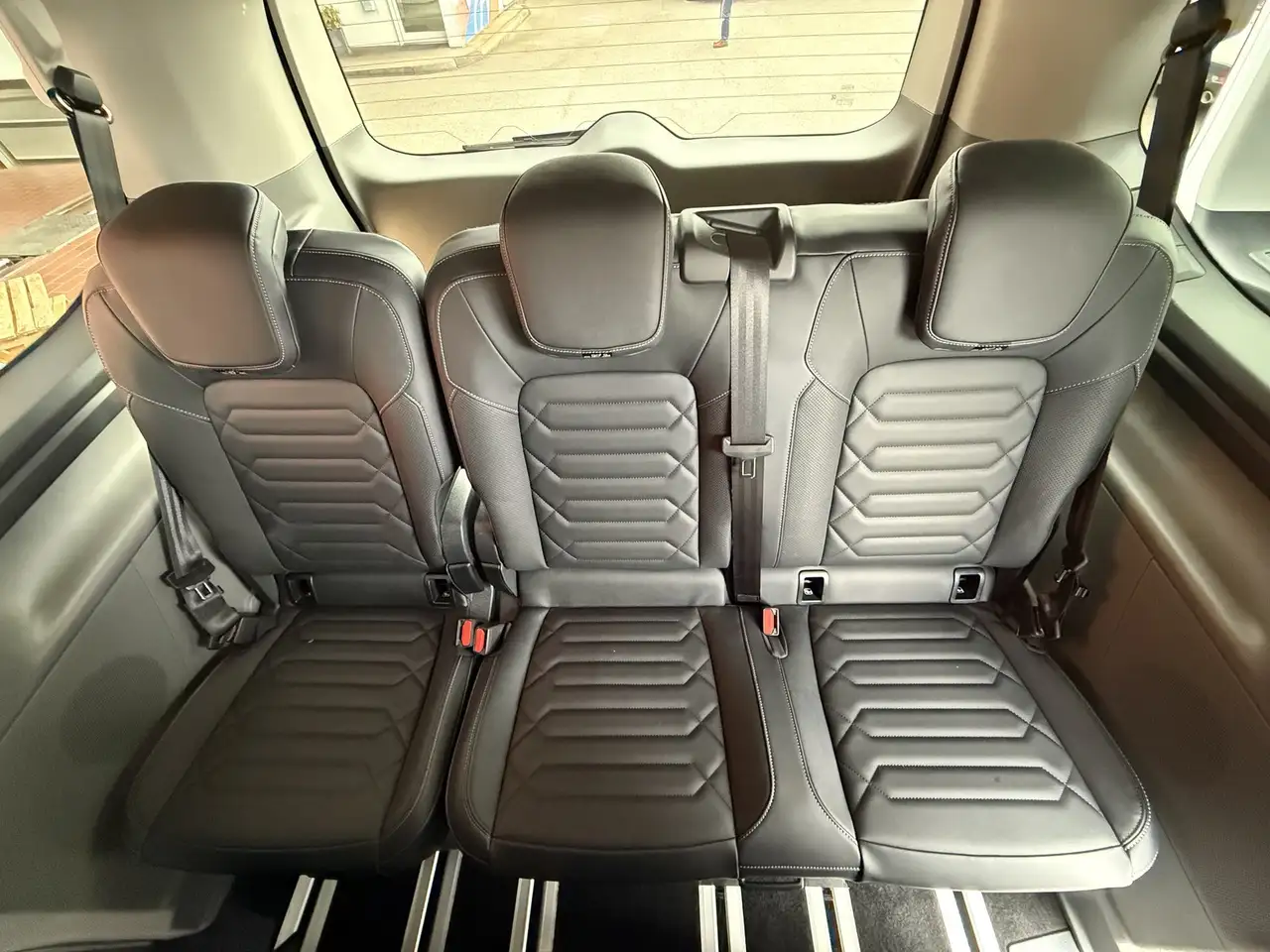 Ford Tourneo 9
