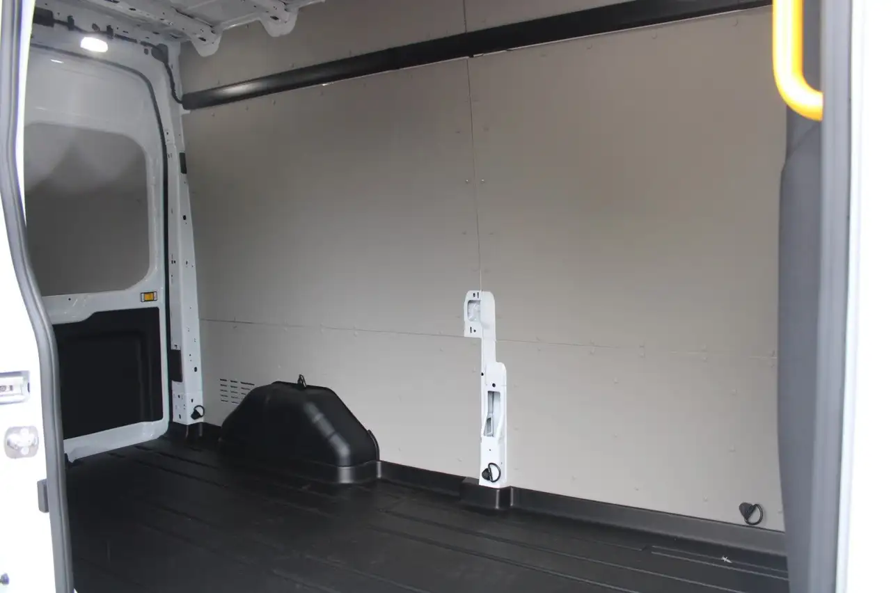 Ford Transit 10