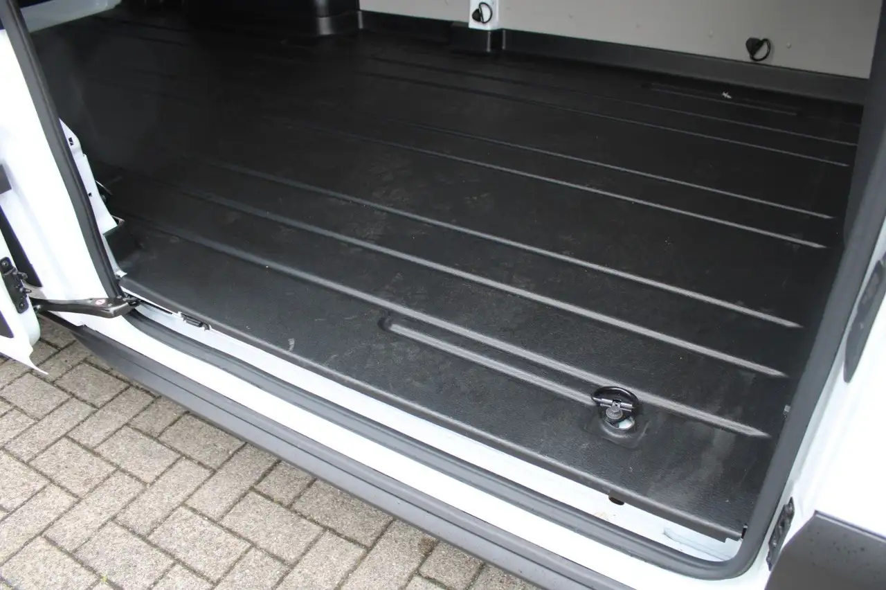 Ford Transit 11