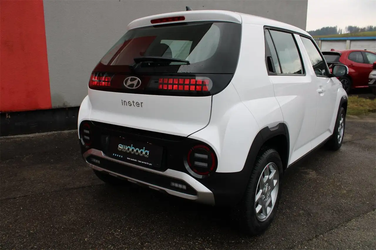Hyundai Inster 5