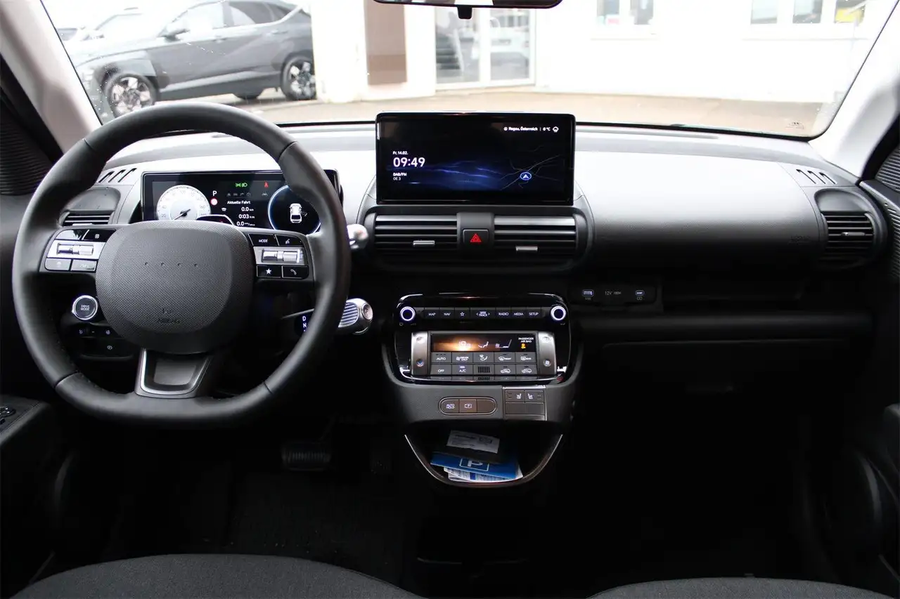Hyundai Inster 8