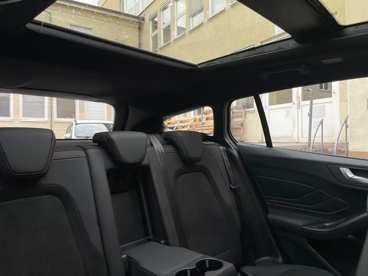 Ford Focus 16