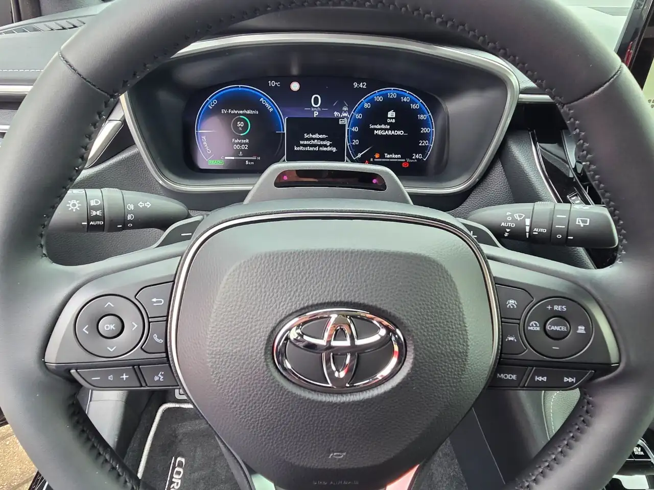 Toyota Corolla 13