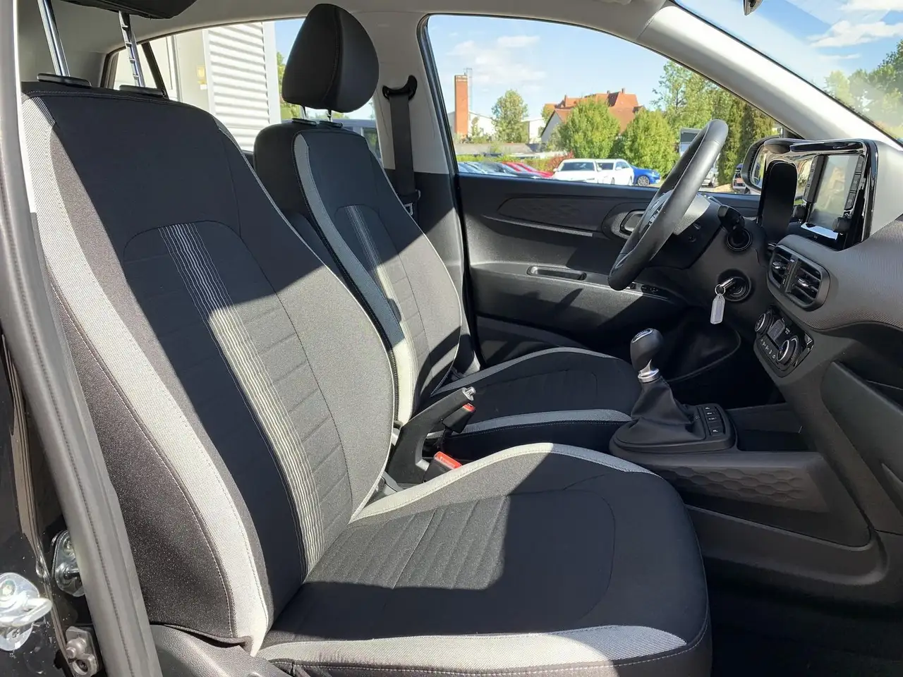 Hyundai i10 12