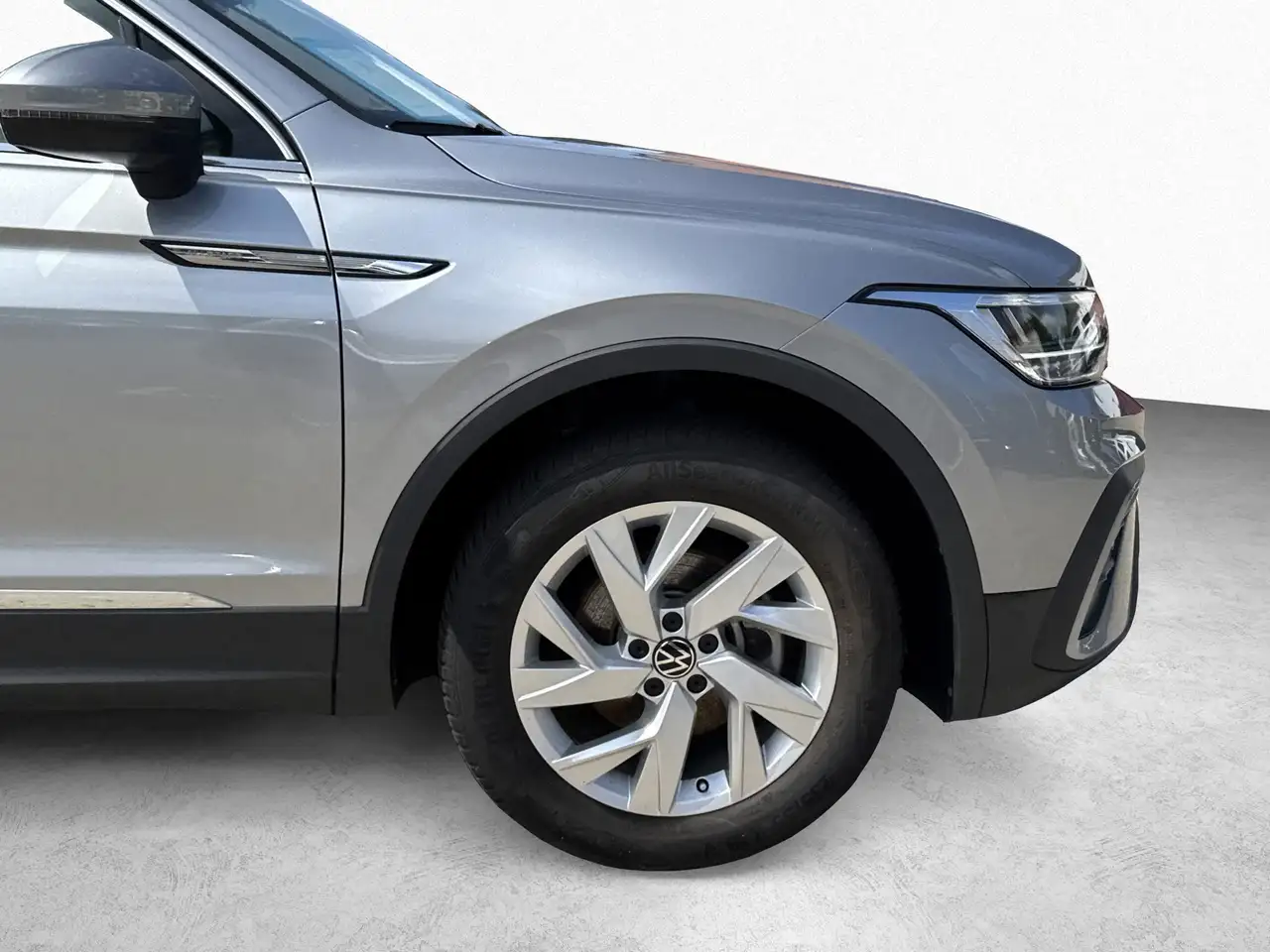 Volkswagen Tiguan 4