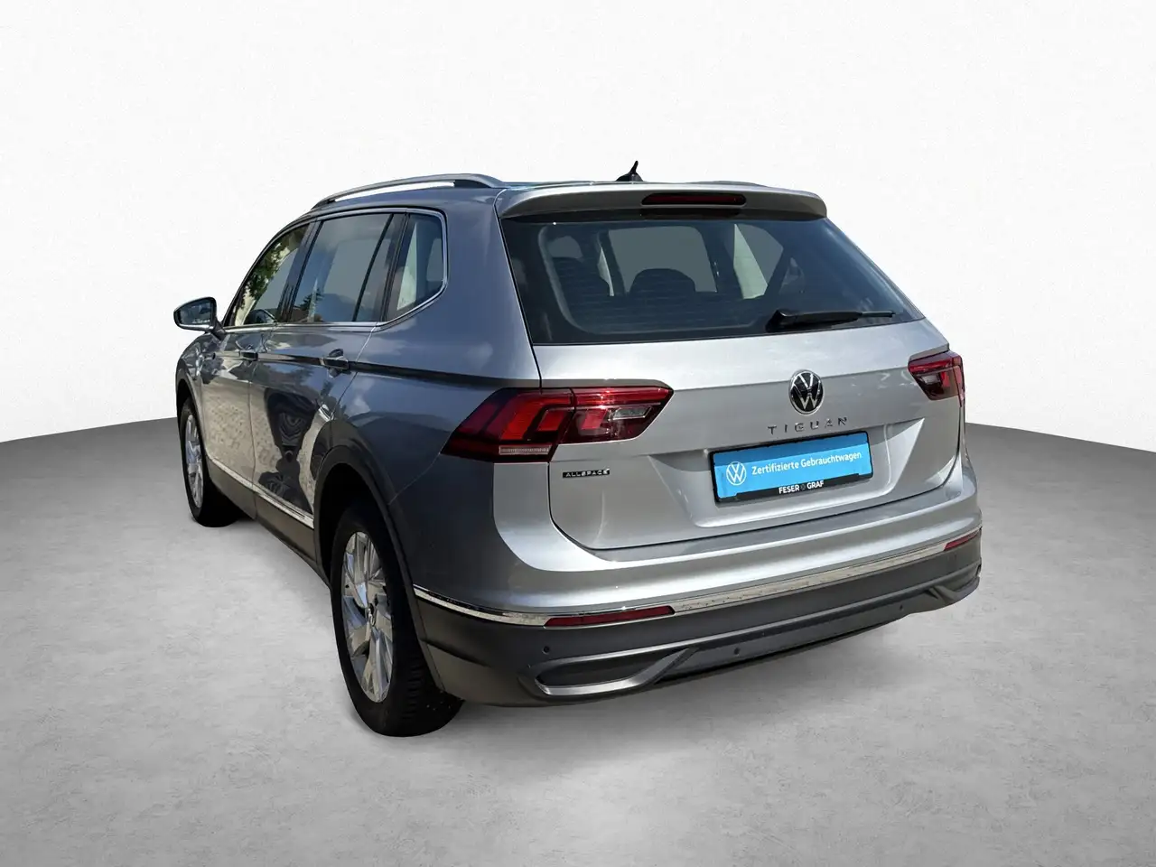 Volkswagen Tiguan 7