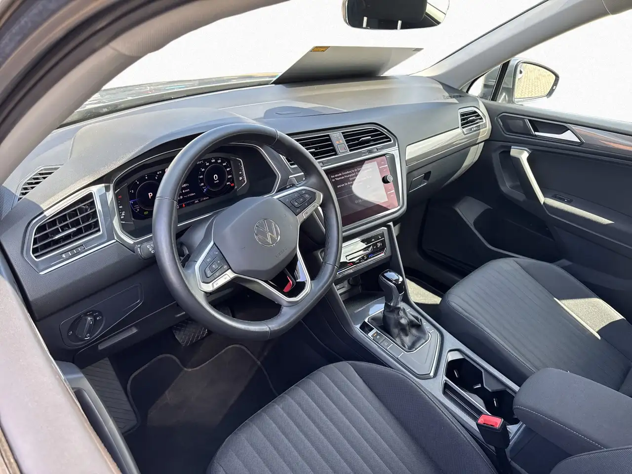 Volkswagen Tiguan 8