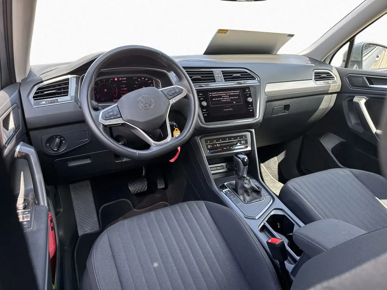 Volkswagen Tiguan 9