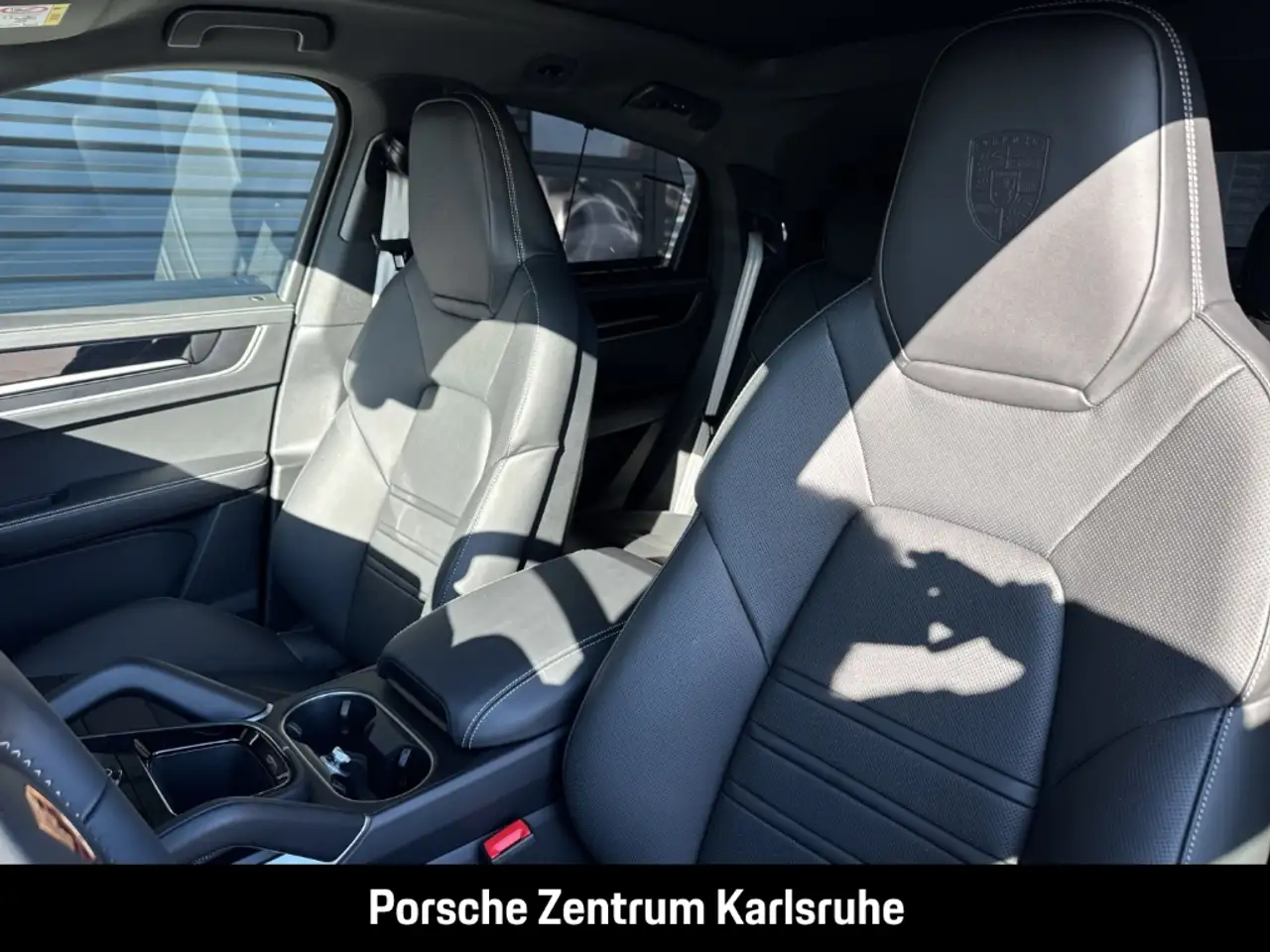 Porsche Cayenne 8
