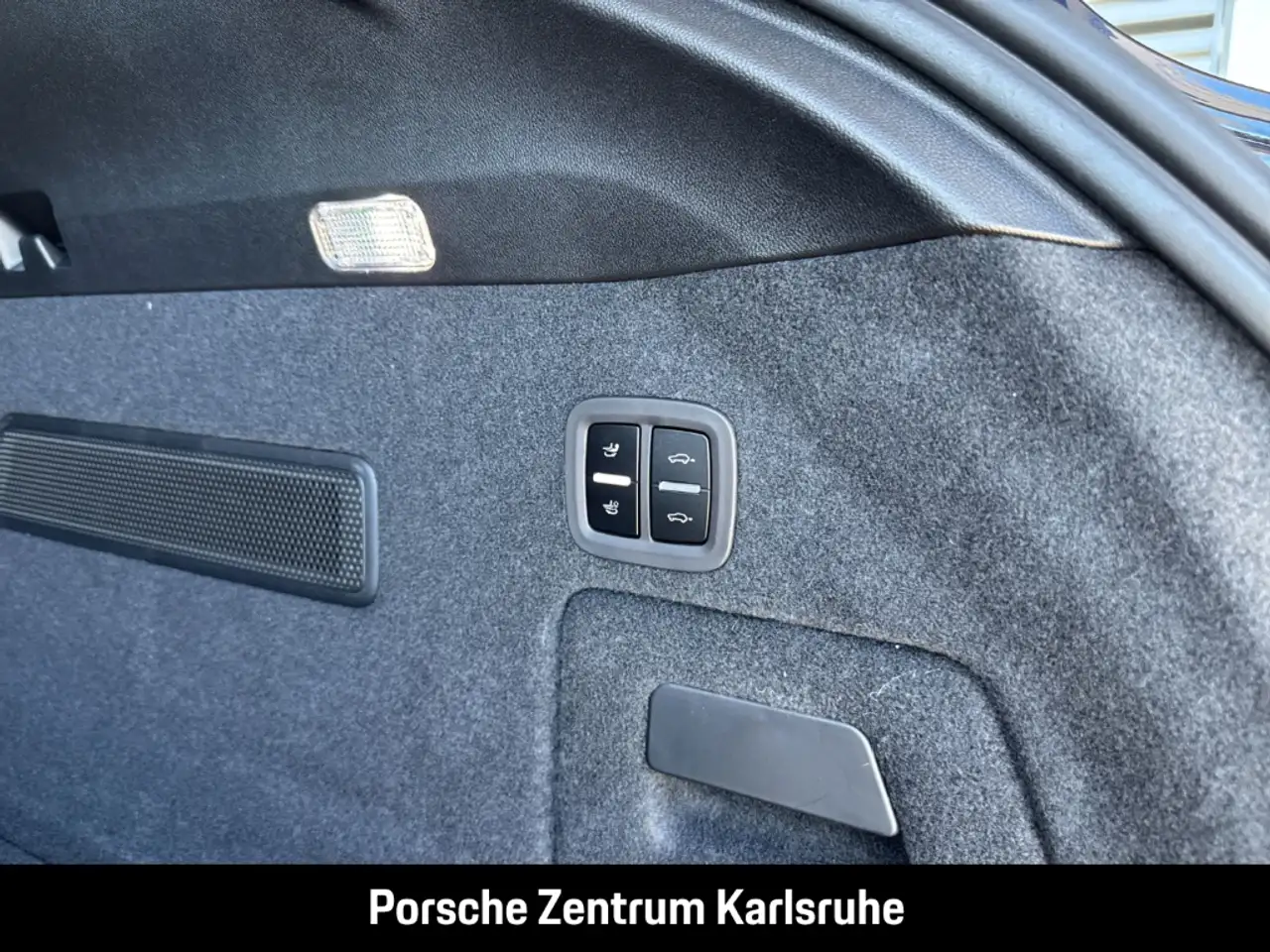 Porsche Cayenne 12