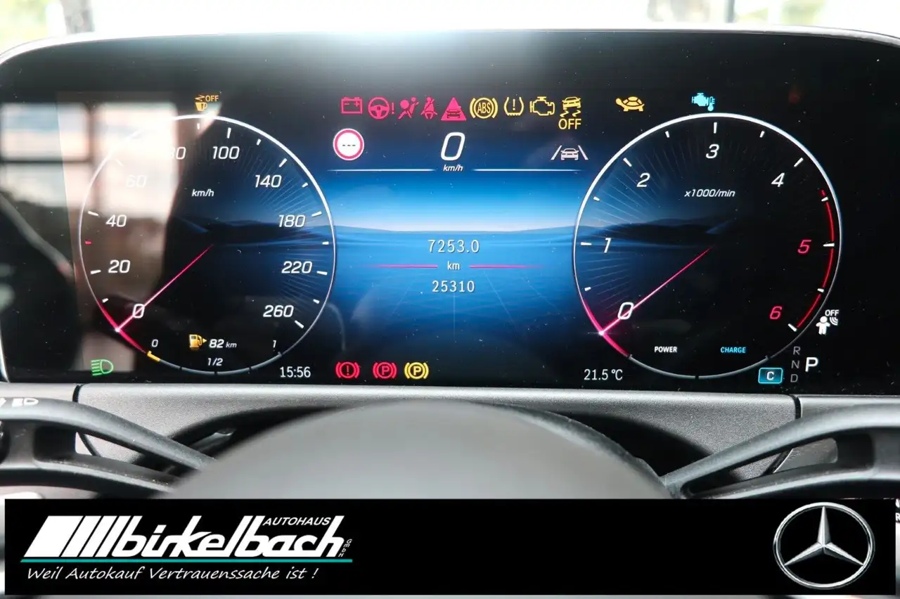 Mercedes-Benz E 220 6