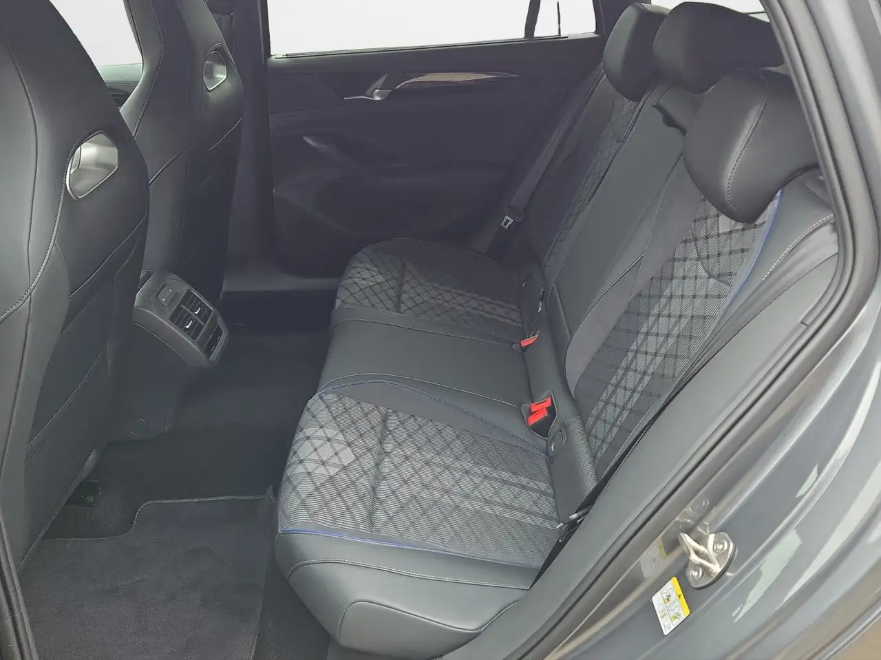 Volkswagen Passat 12