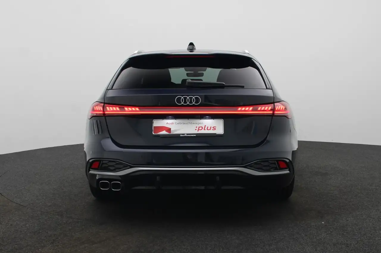Audi A5 4
