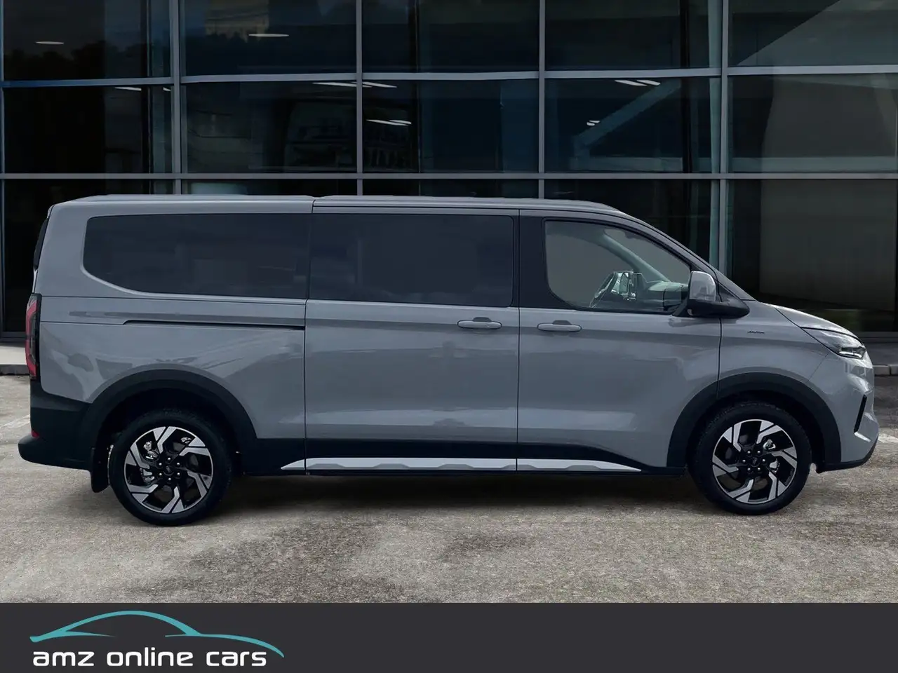 Ford Tourneo 4