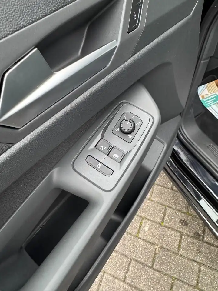 Ford Grand 13