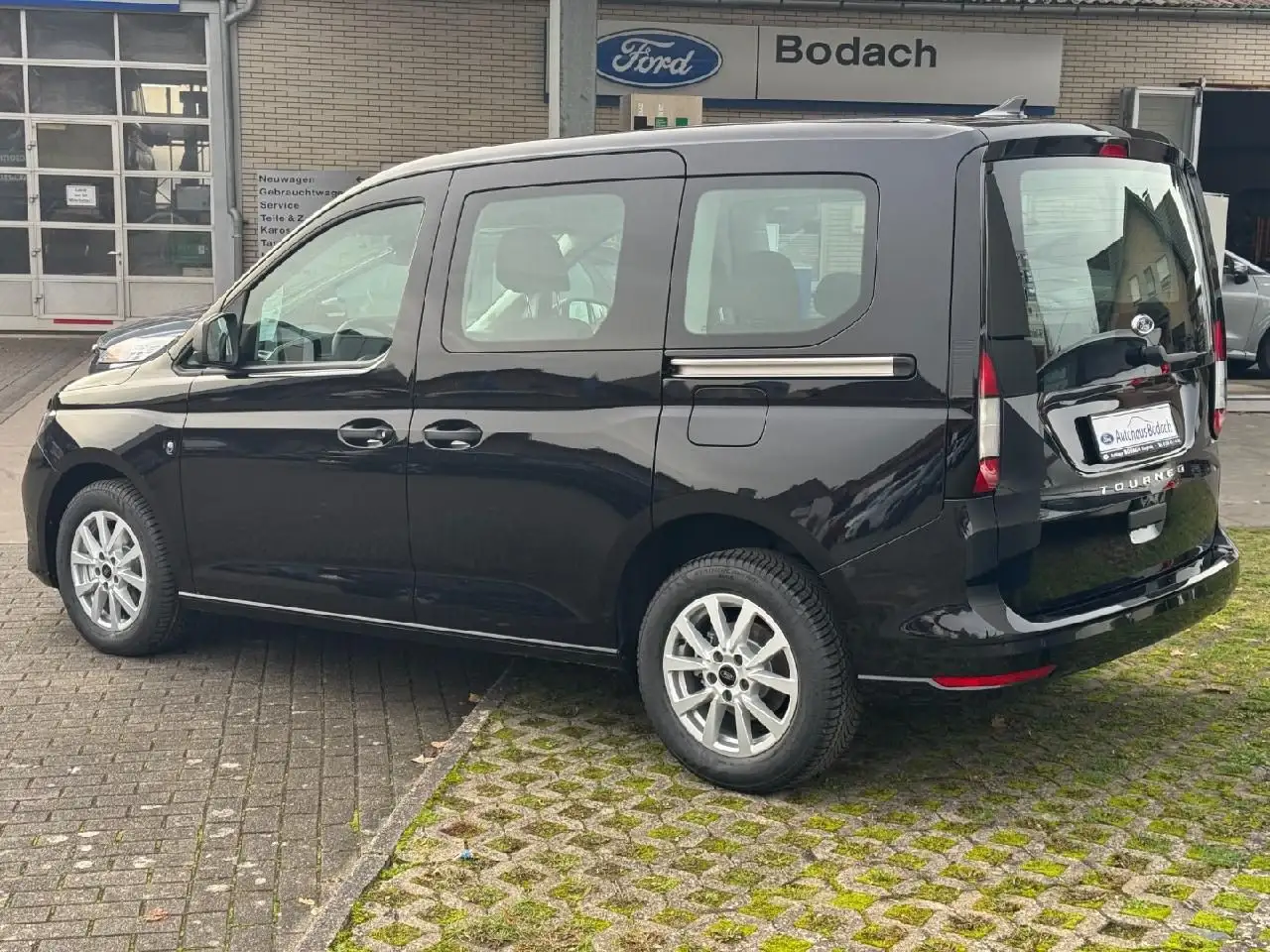 Ford Tourneo 6