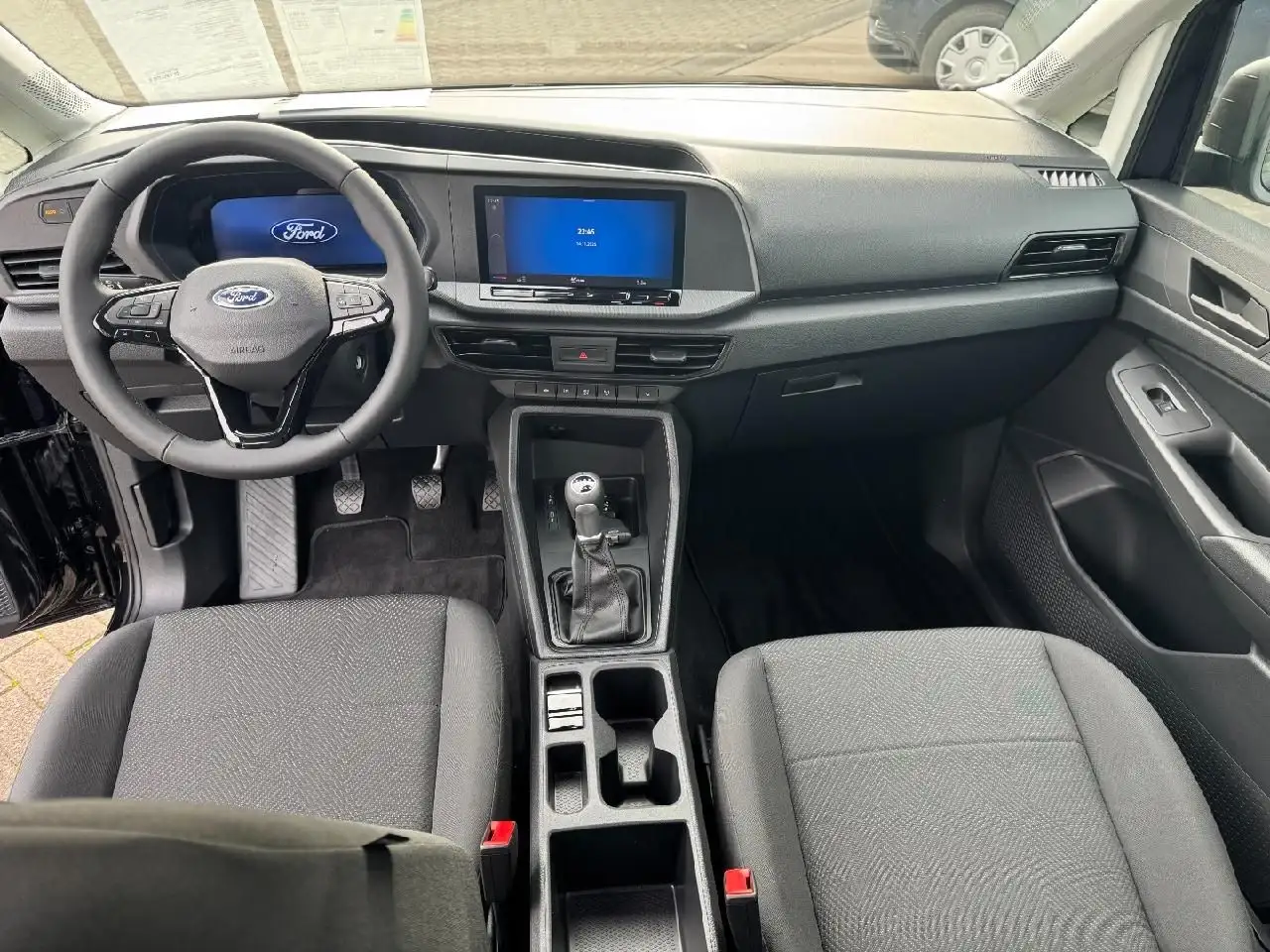 Ford Tourneo 8