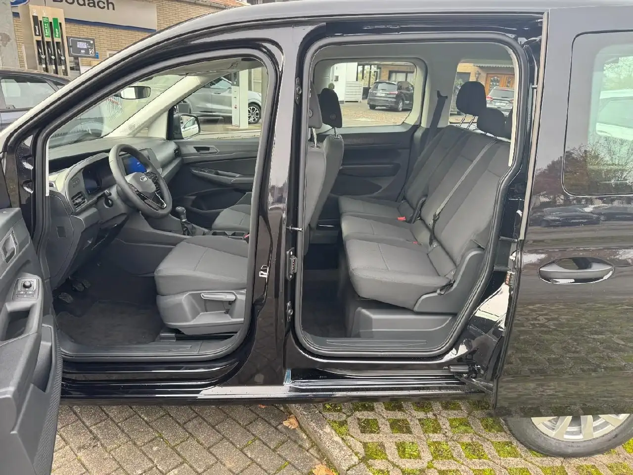 Ford Tourneo 9
