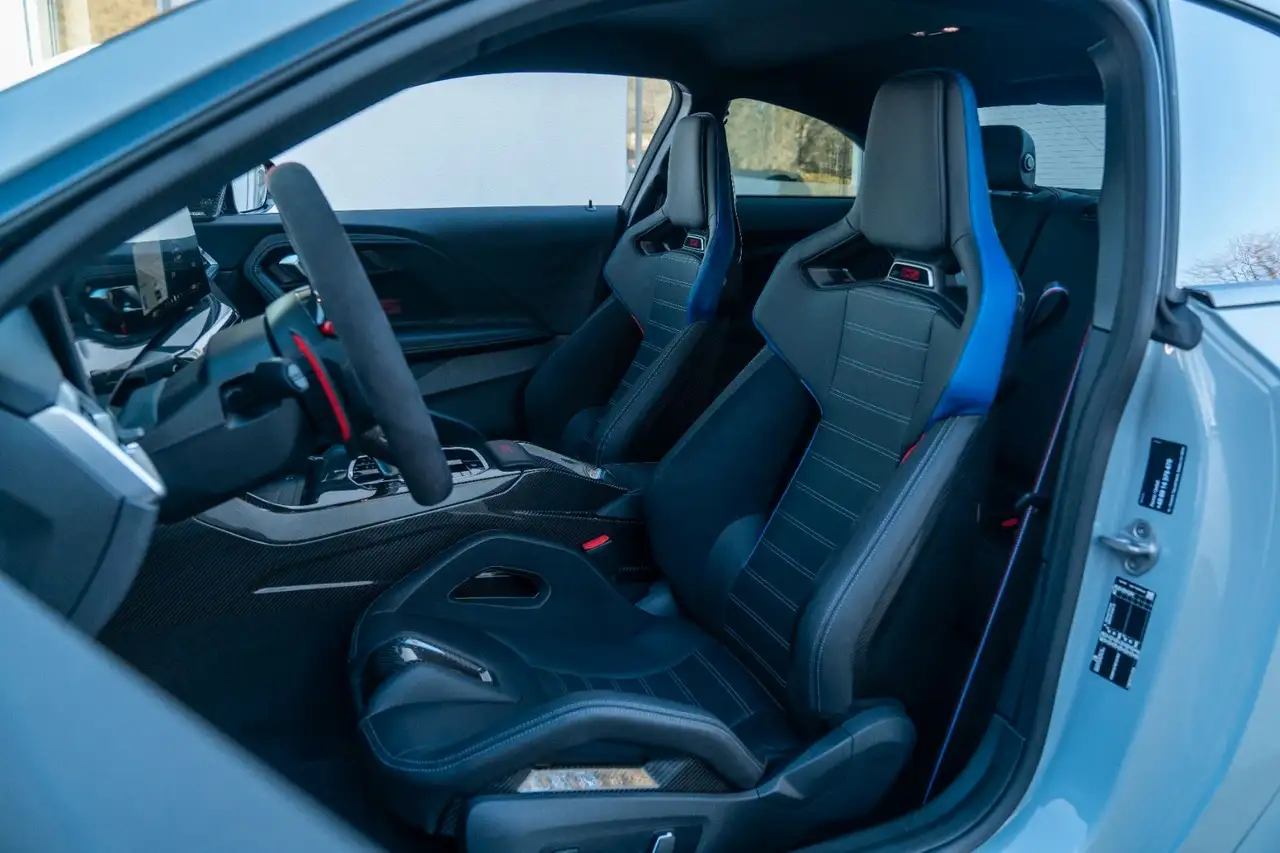 BMW M2 11