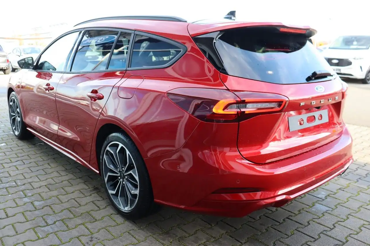 Ford Focus 8