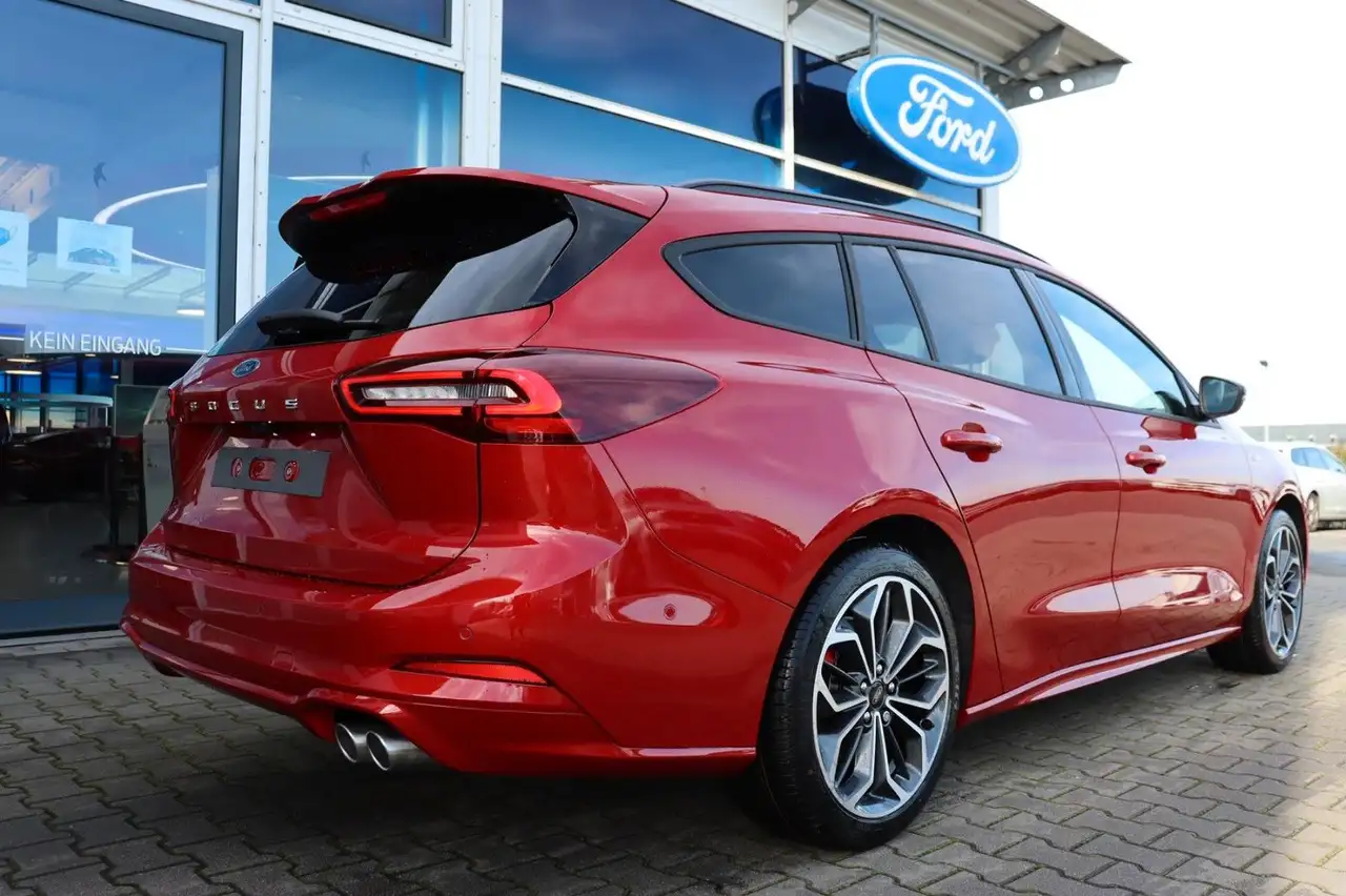 Ford Focus 9