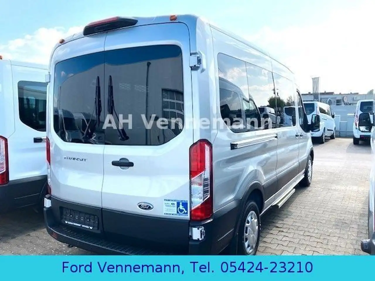 Ford Transit 350 3