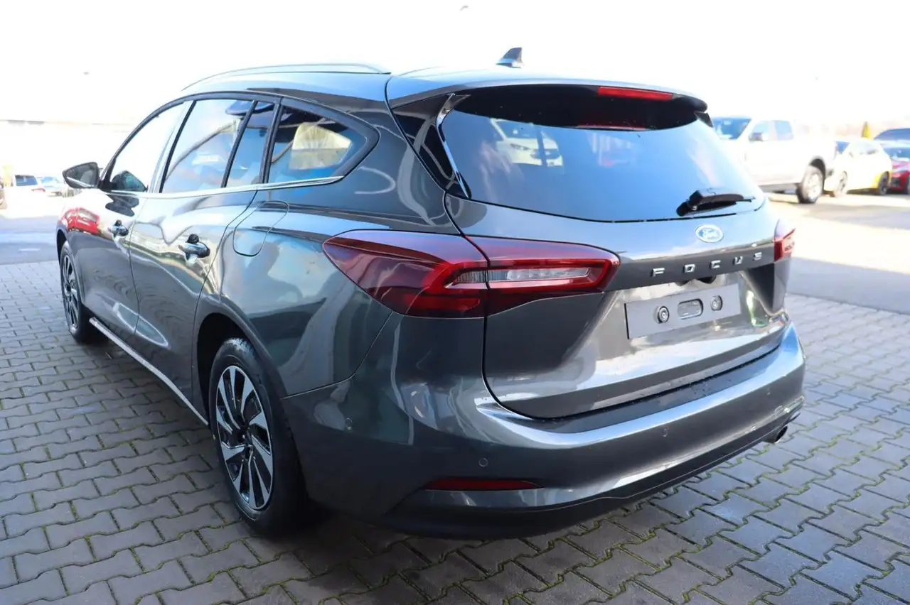 Ford Focus 6