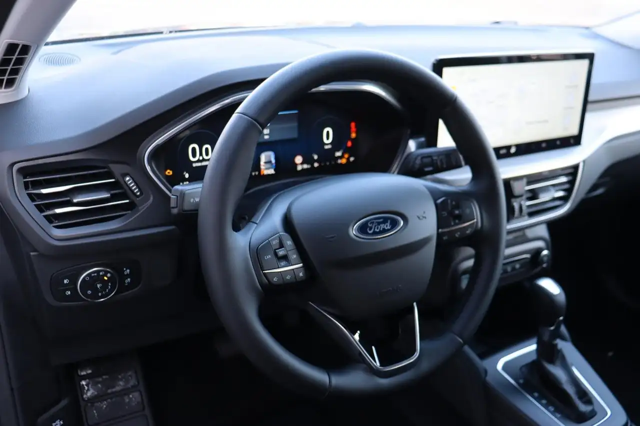Ford Focus 13