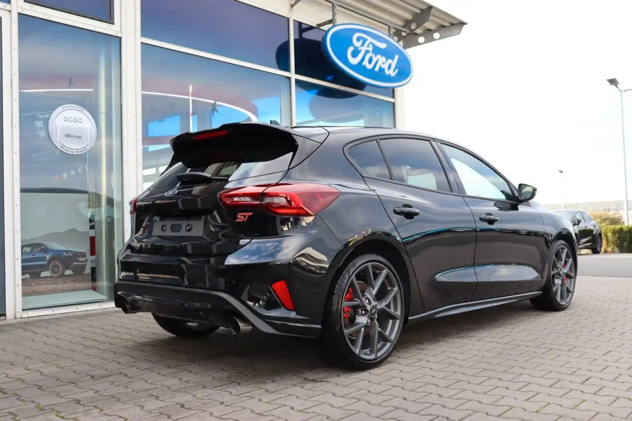Ford Focus 8