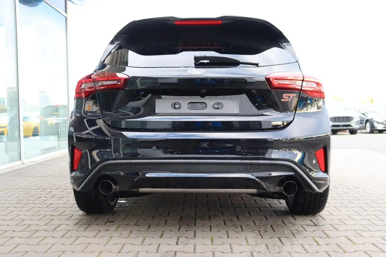 Ford Focus 9