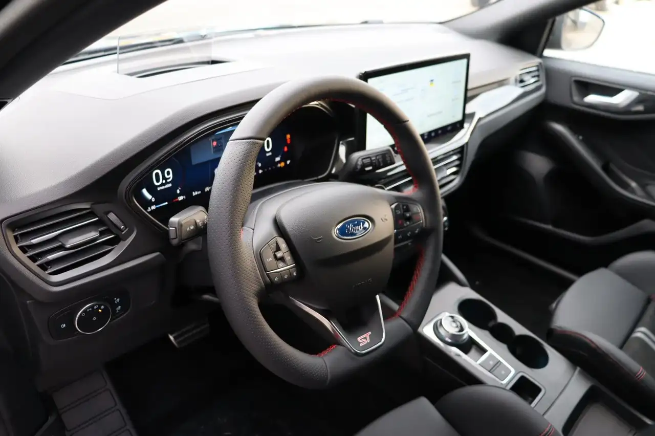 Ford Focus 12
