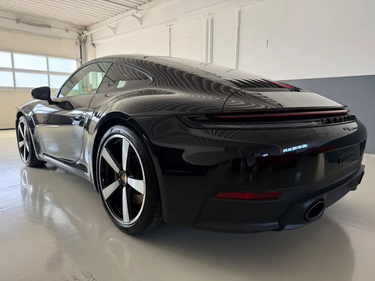 Porsche 992 911 7