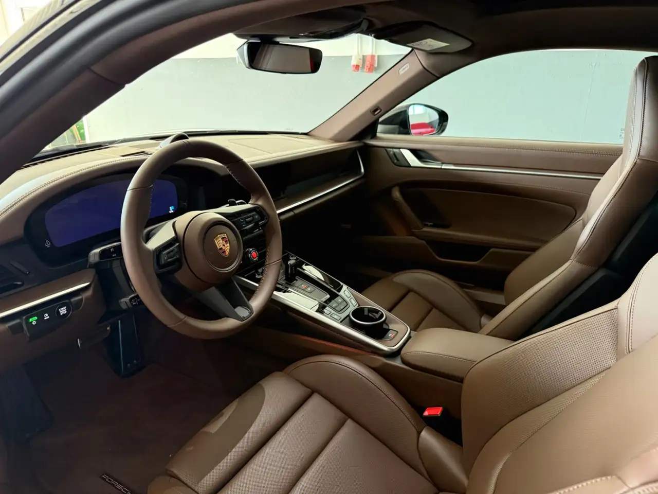 Porsche 992 911 8