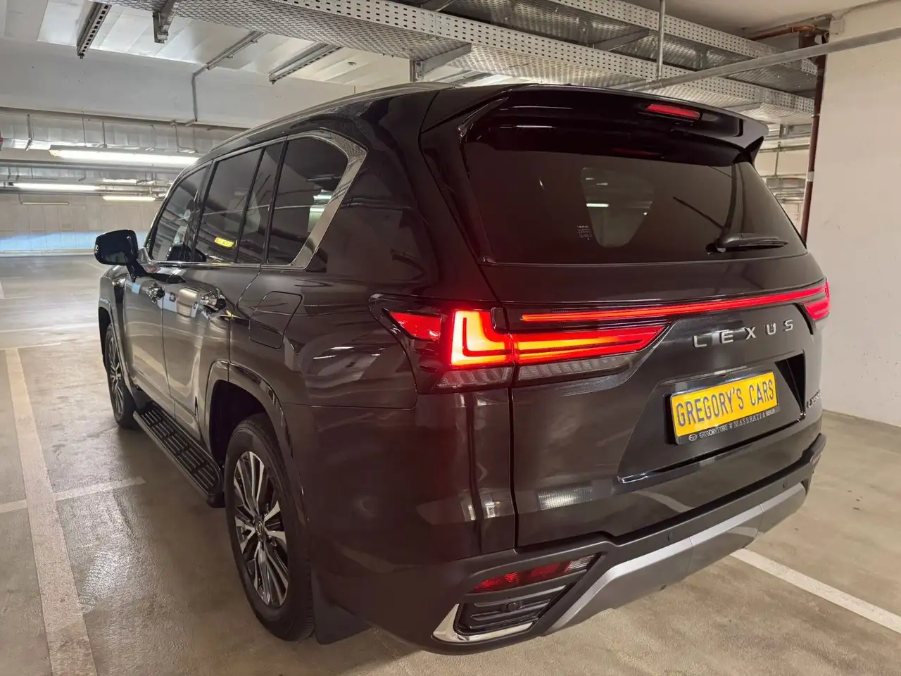 Lexus Inny 2