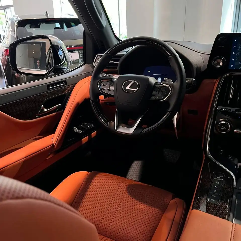 Lexus Inny 10