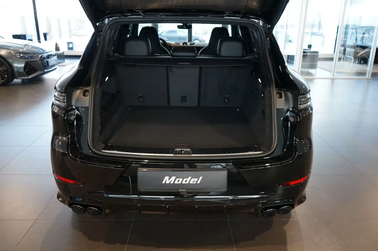 Porsche Cayenne 5