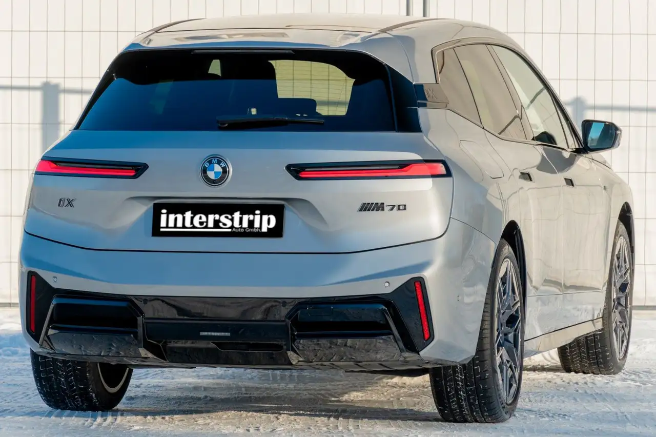 BMW iX 6
