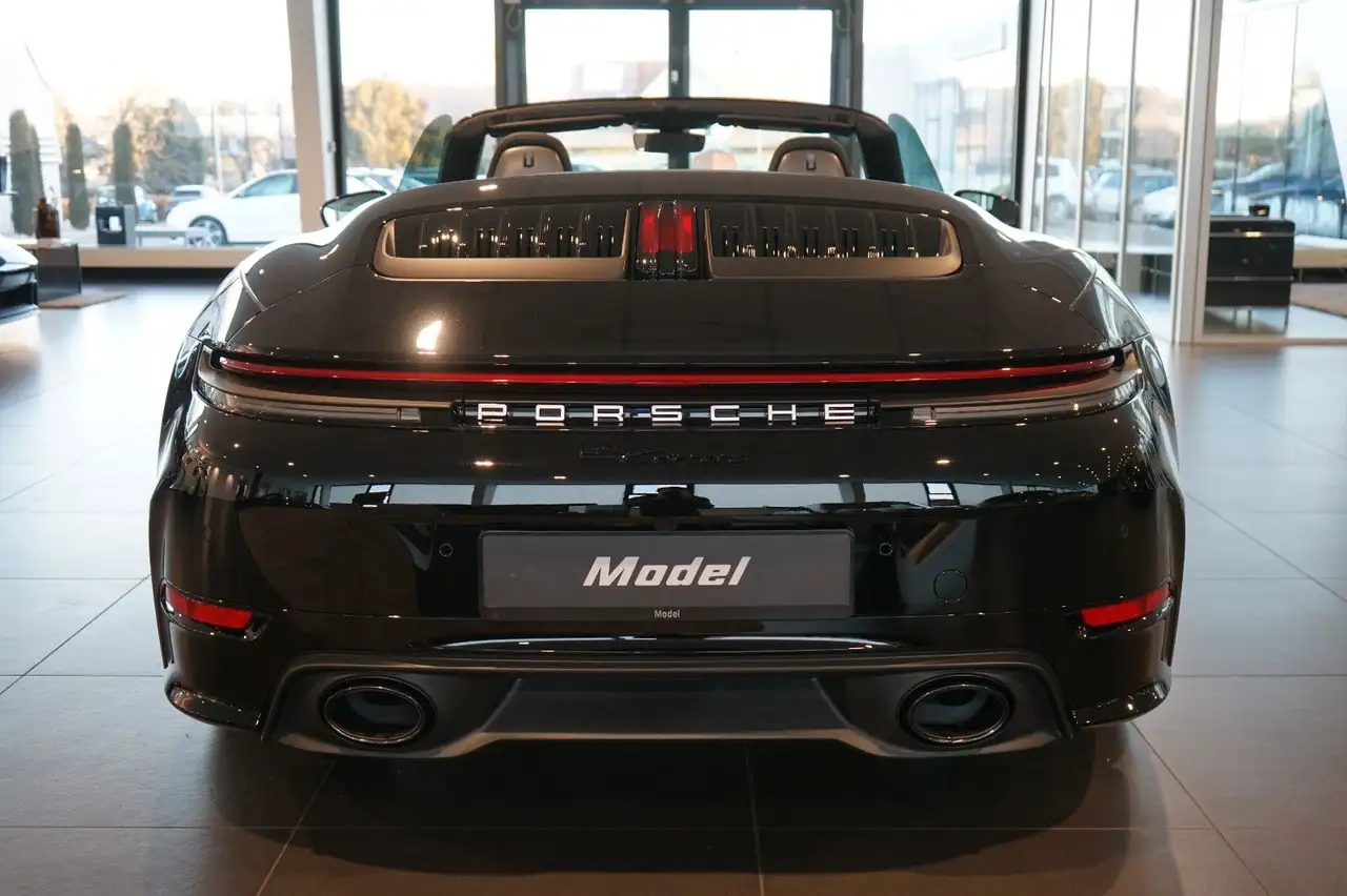 Porsche 992 7