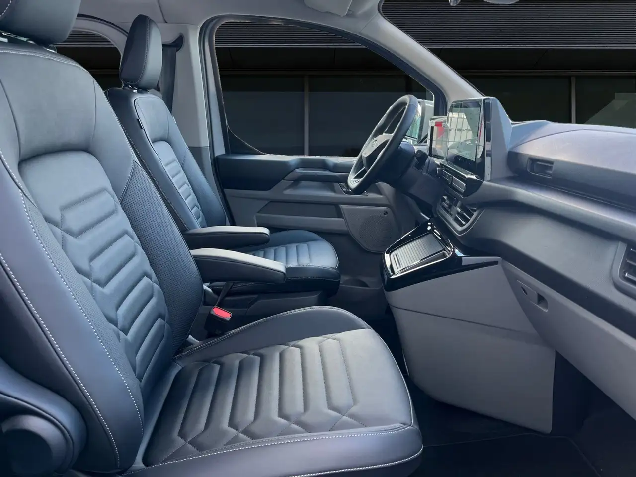 Ford Tourneo 12