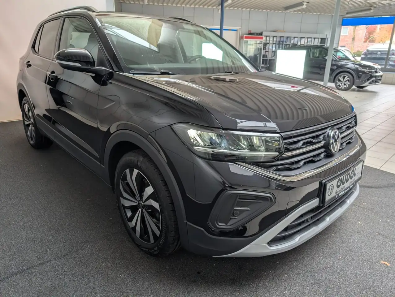 Volkswagen T-Cross 3