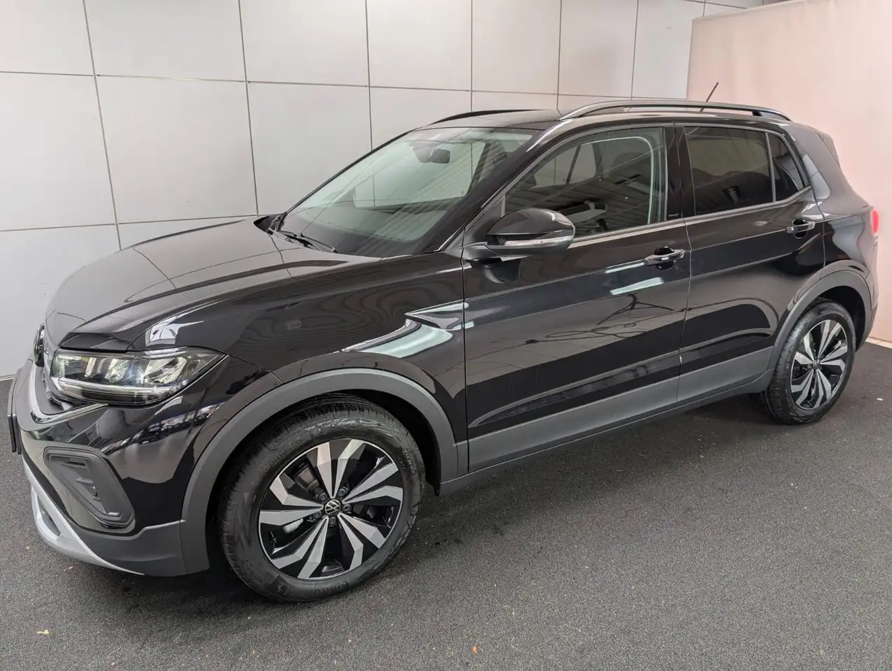 Volkswagen T-Cross 4