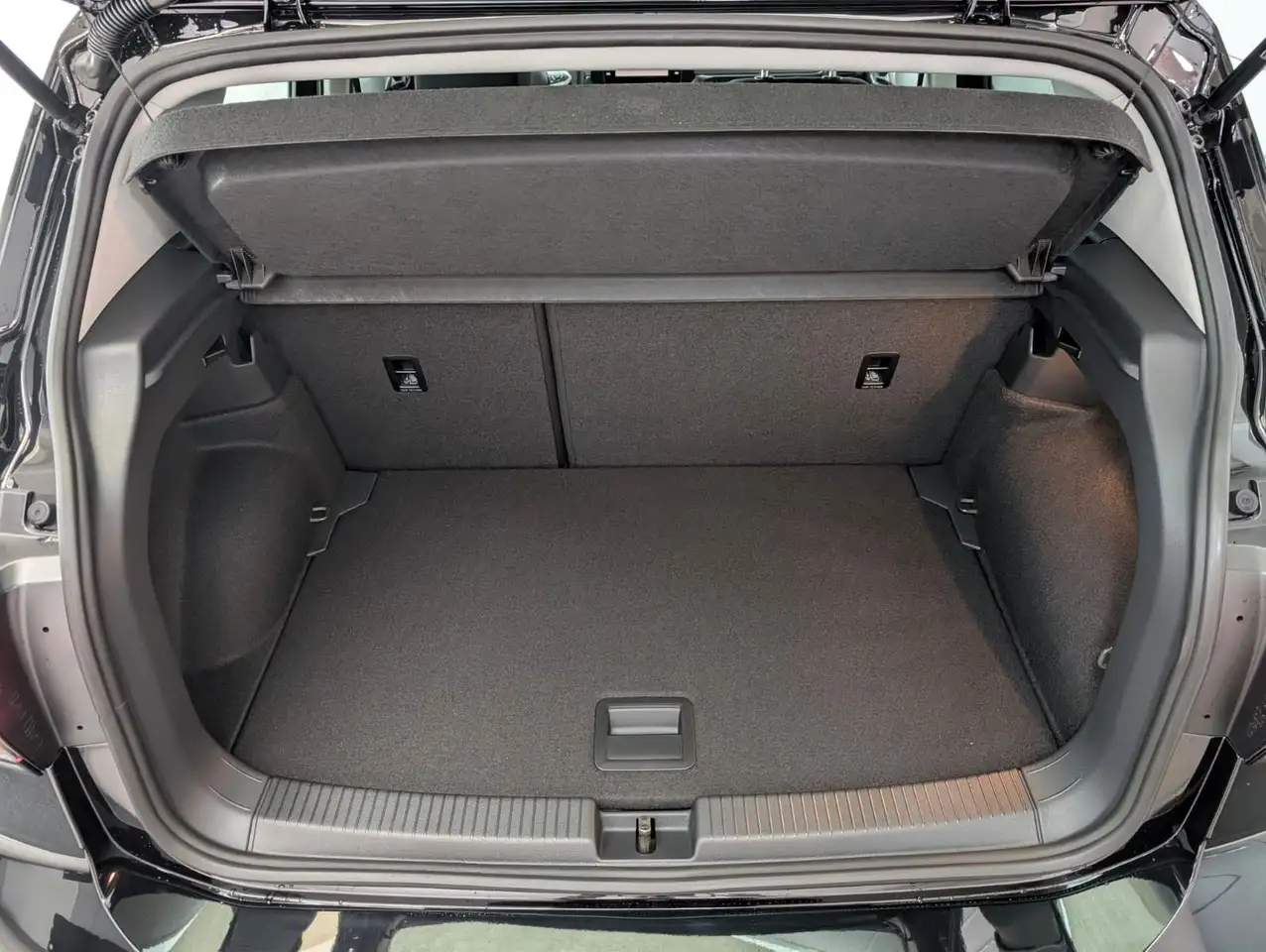 Volkswagen T-Cross 6