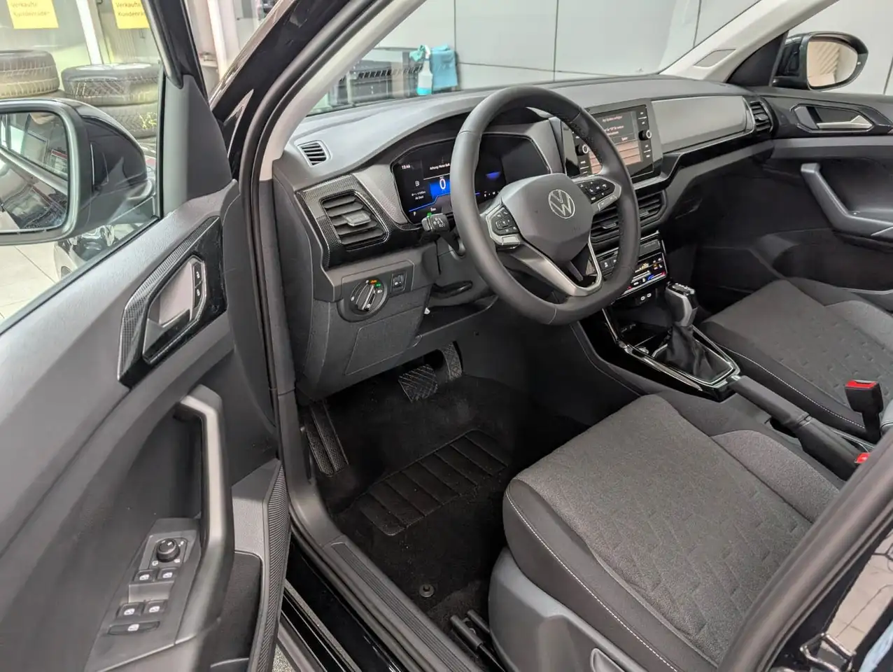 Volkswagen T-Cross 10