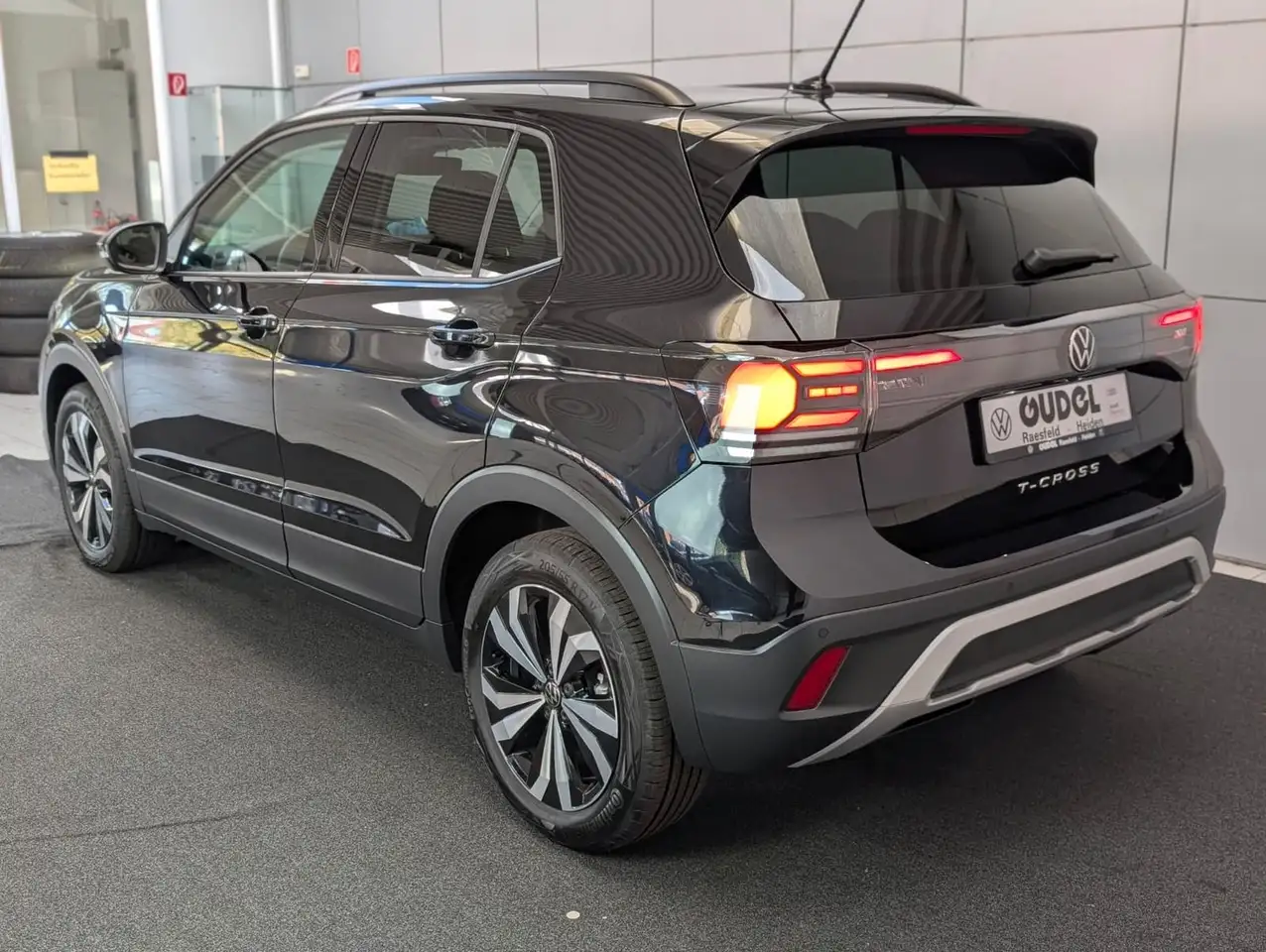 Volkswagen T-Cross 9