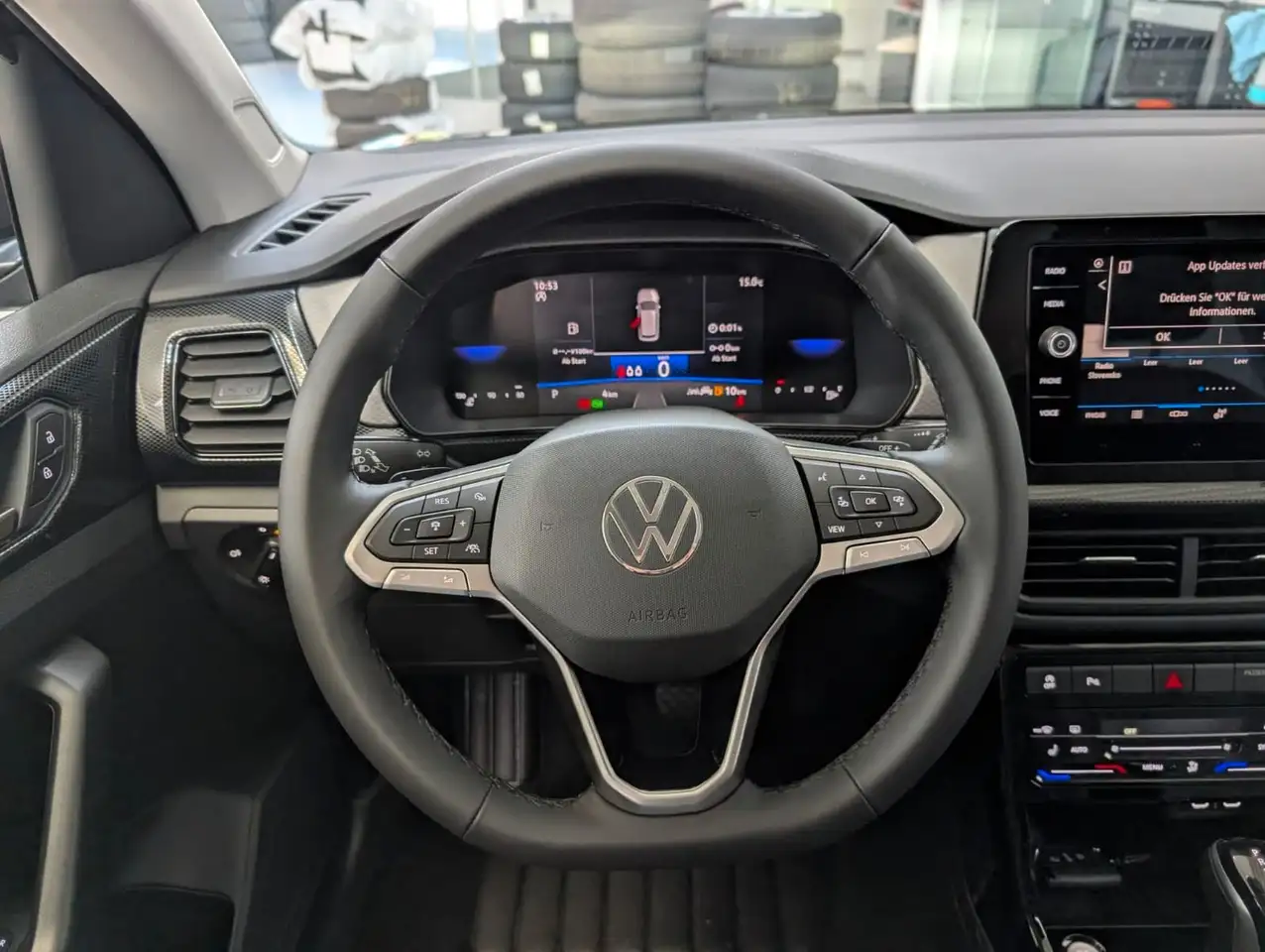 Volkswagen T-Cross 12